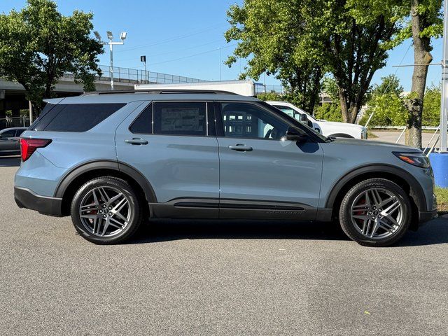 New 2026 Ford Explorer - photo 2