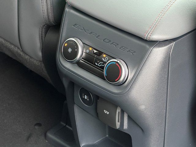 New 2026 Ford Explorer - photo 2