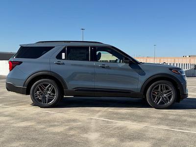 New 2026 Ford Explorer - photo 2