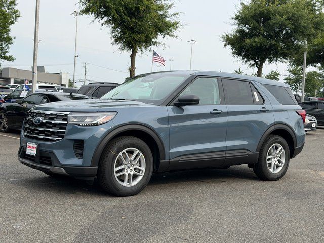 New 2026 Ford Explorer - photo 2