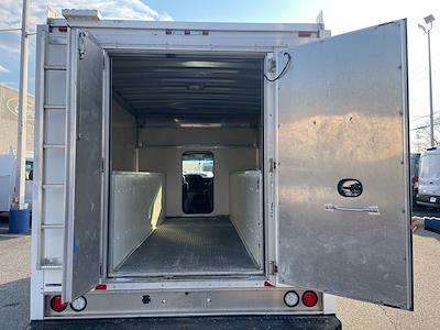 Used 2019 Ford E-350 - photo 1