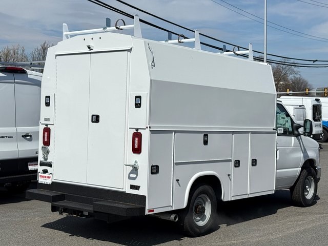 New 2026 Ford E-350 - photo 2