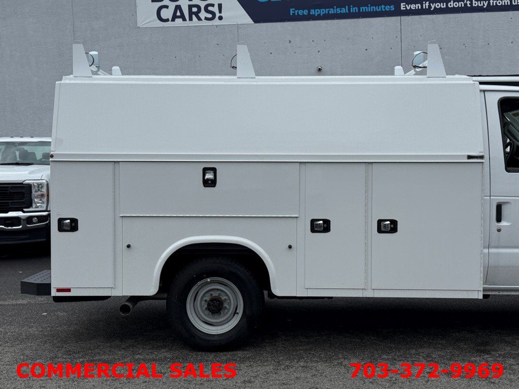New 2026 Ford E-350 - photo 6