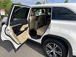 2017 Toyota Highlander 4x4 SUV for sale #GD35254A - photo 17