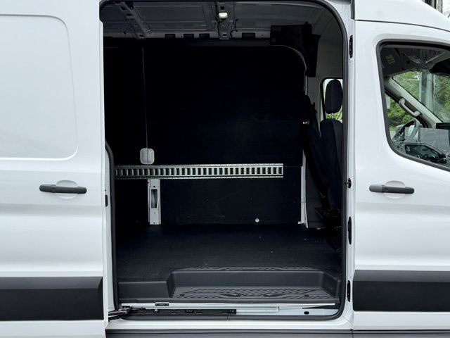 Used 2023 Ford E-Transit 350 - photo 32