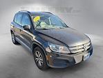 2017 Volkswagen Tiguan FWD SUV for sale #GF46153B - photo 3