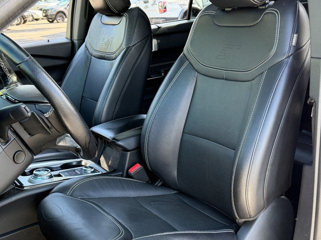 Used 2022 Ford Explorer - photo 7