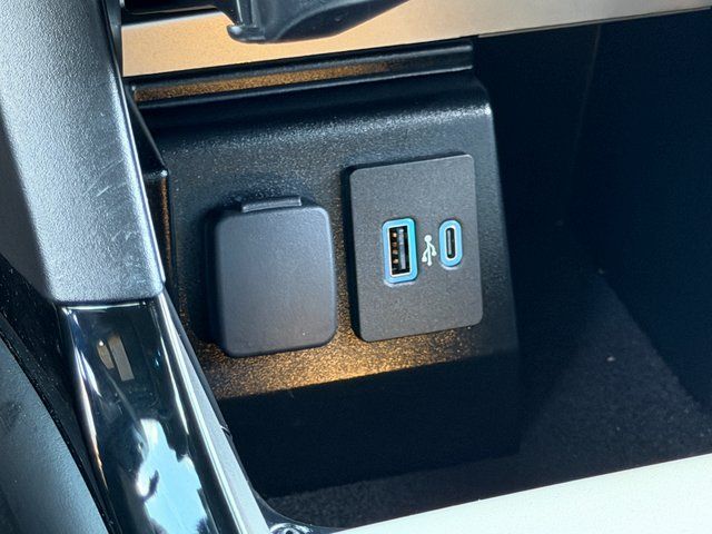 Used 2022 Ford Explorer - photo 20