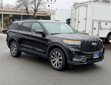 Used 2025 Ford Explorer - photo 1