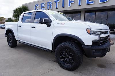 Used 2023 Chevrolet Silverado 1500 - photo 1