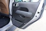 2020 Jeep Gladiator Crew Cab 4WD Pickup for sale #ILL180566 - photo 23