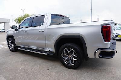 Used 2022 GMC Sierra 1500 SLT Crew Cab Pickup for sale #ING596164 - photo 2