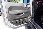 2021 Jeep Gladiator Crew Cab 4WD Pickup for sale #XRL112062A - photo 8