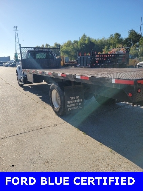 2015 Ford F-650 XL photo 2