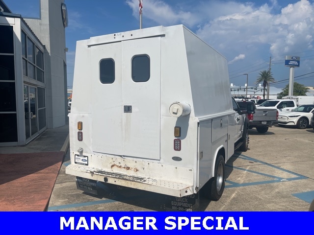 2017 Ford F-550 XLT photo 2