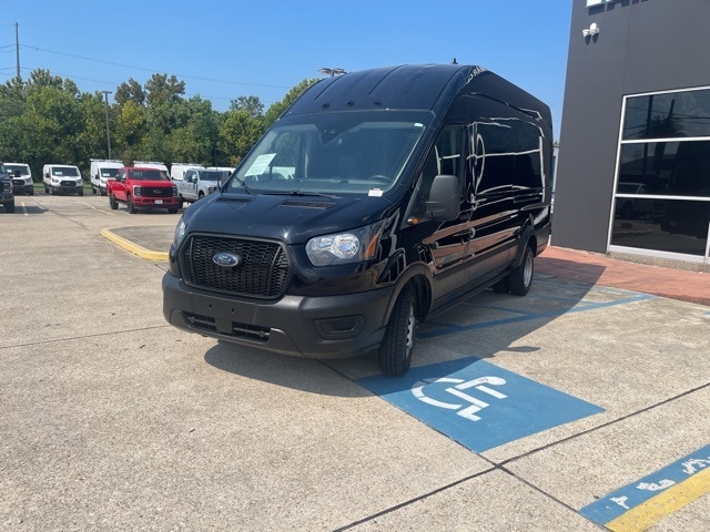 2023 Ford Transit photo 4