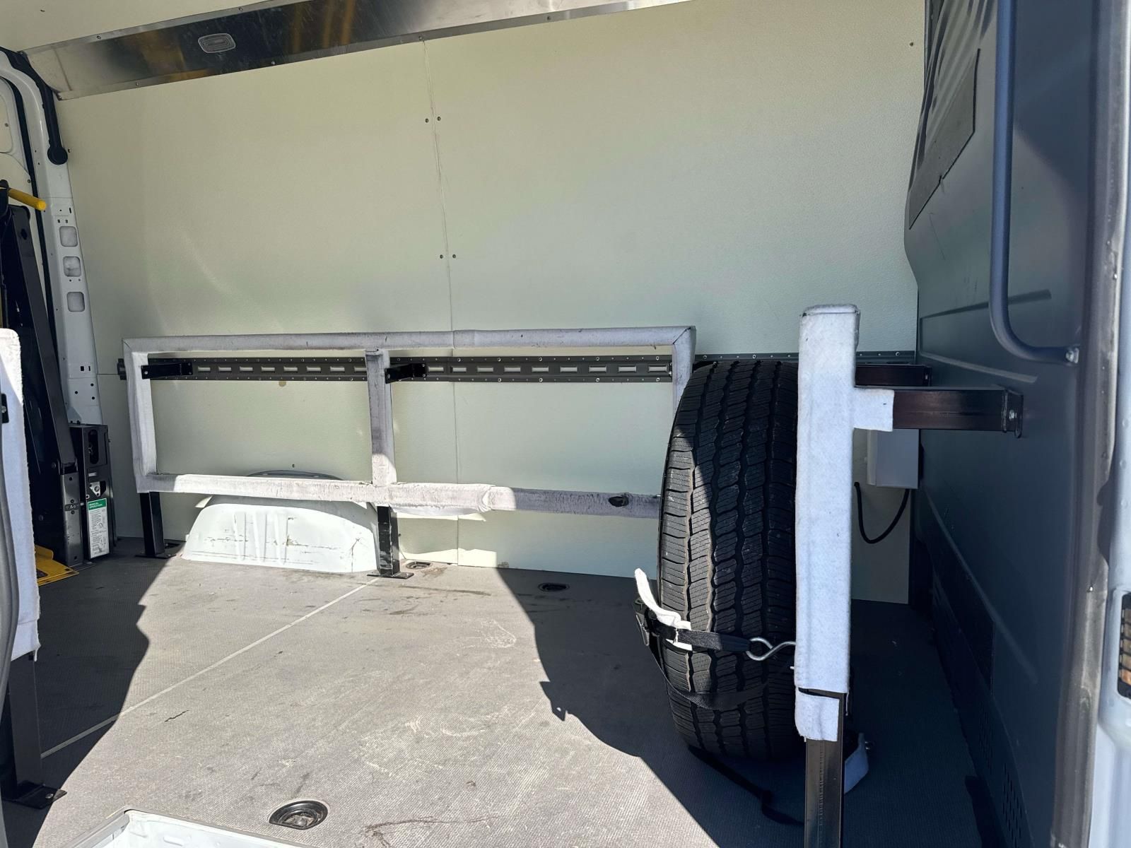 Used 2020 Freightliner Sprinter 2500 - photo 12