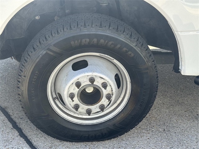 2019 Ford F-350 XL photo 3