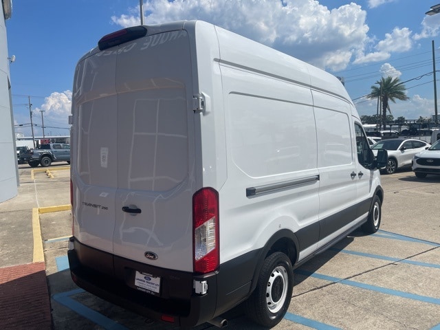 2021 Ford Transit photo 2