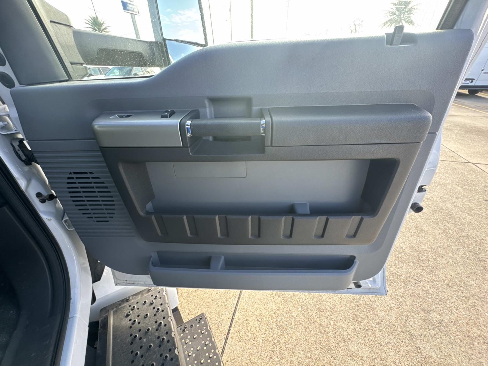 Used 2025 Ford F-650 - photo 18