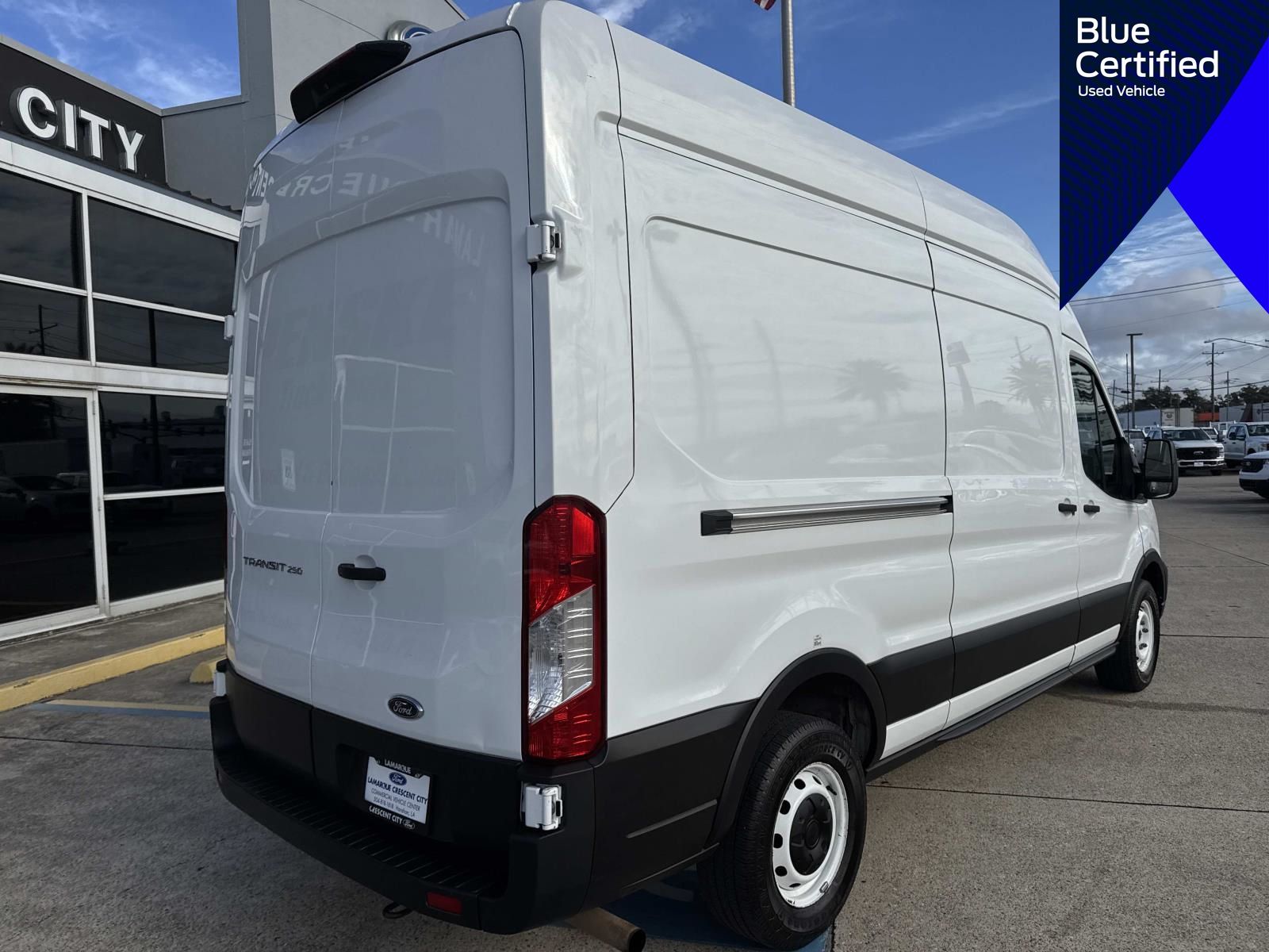 Used 2021 Ford Transit 250 - photo 10