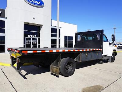 Used 2009 Chevrolet Kodiak C5500 WK Regular Cab 4x2 Flatbed Truck for sale #PEC92979A - photo 2