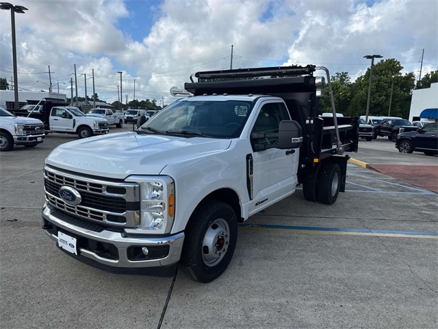 2023 Ford F-350 XL photo 4