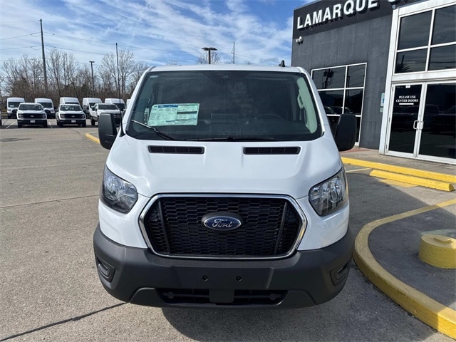 2024 Ford Transit photo 3