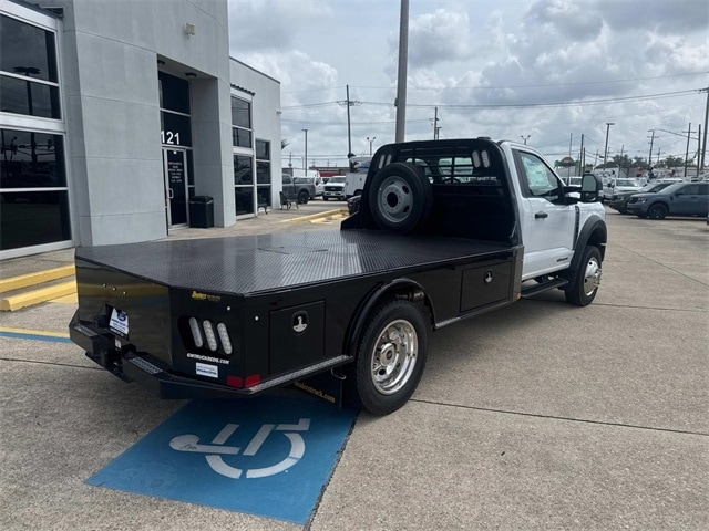 2025 Ford F-550 XL photo 2