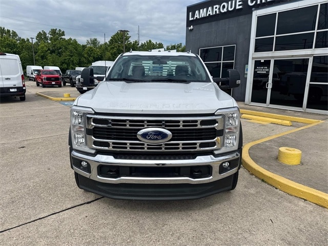 2025 Ford F-550 XL photo 4
