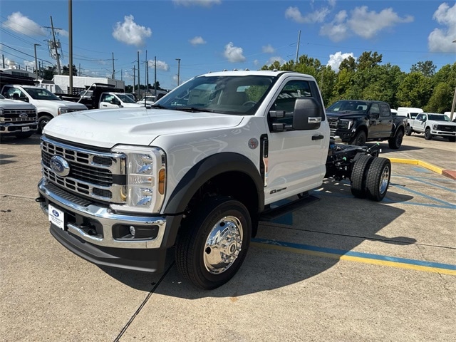 2025 Ford F-550 XL photo 4
