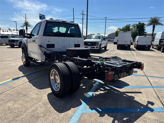2025 Ford F-550 XL photo 4