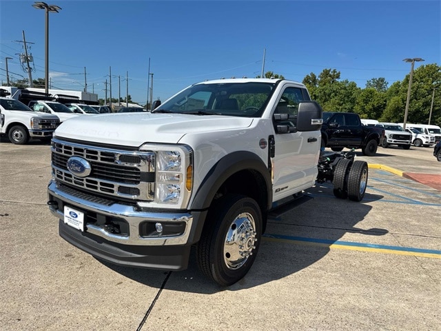 2025 Ford F-550 XL photo 4