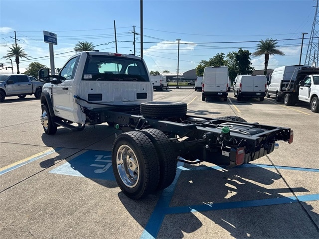 2025 Ford F-550 XL photo 4
