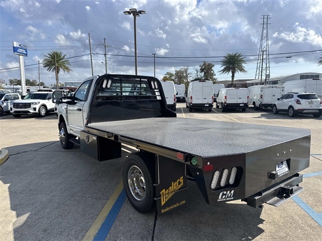 2025 Ford F-350 XL photo 4