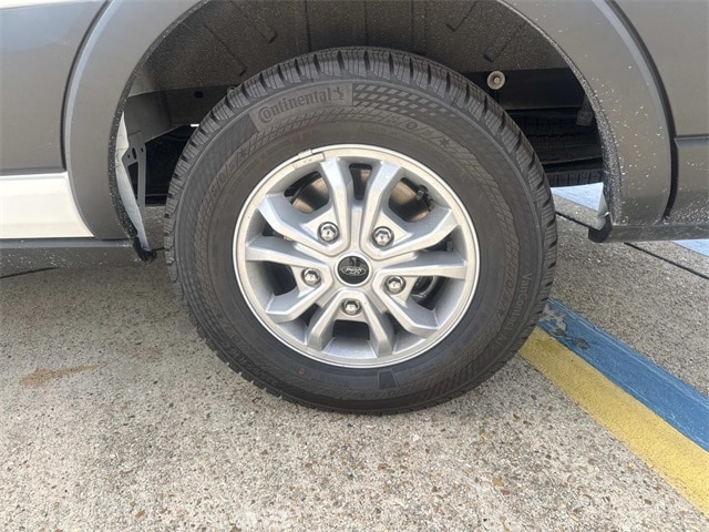 2025 Ford Transit Passenger Van photo 4