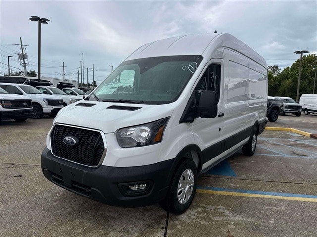 2025 Ford Transit photo 4