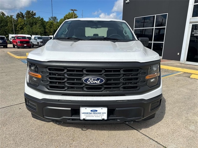 2025 Ford F-150 XL photo 2