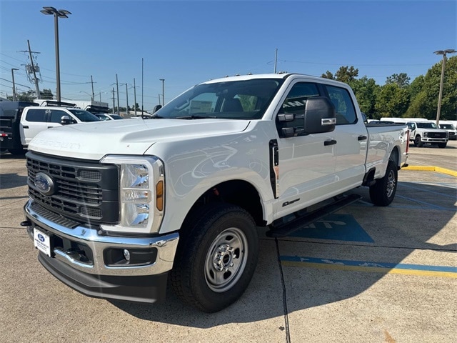 2026 Ford F-350 XL photo 4