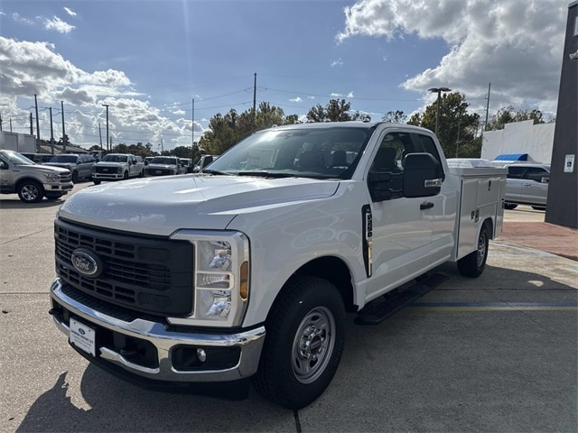 2026 Ford F-250 XL photo 4
