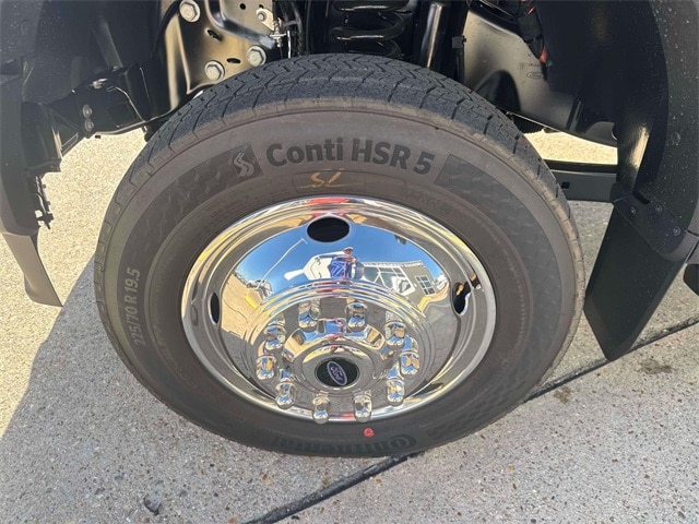 2026 Ford F-450 XL photo 4