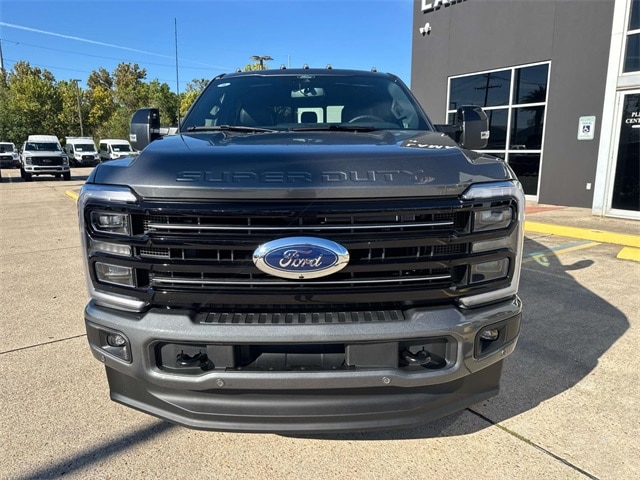 2026 Ford F-350 Platinum photo 2