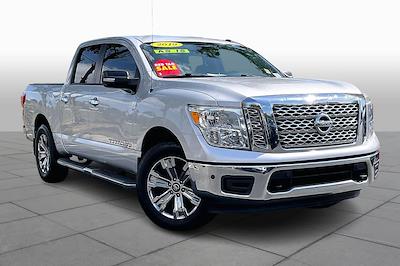 Used 2019 Nissan Titan - photo 1