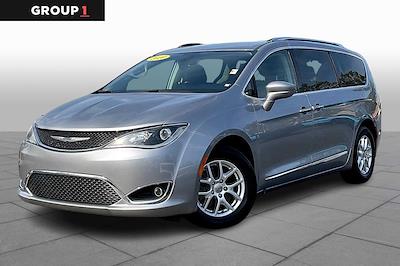 2020 Chrysler Pacifica FWD Minivan for sale #LR140372 - photo 1
