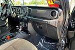 2021 Jeep Gladiator Crew Cab 4x4 Pickup for sale #ML575751 - photo 15