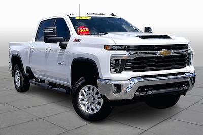 Used 2025 Chevrolet Silverado 2500 - photo 1