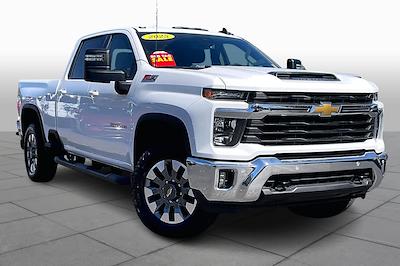 Used 2025 Chevrolet Silverado 2500 - photo 1