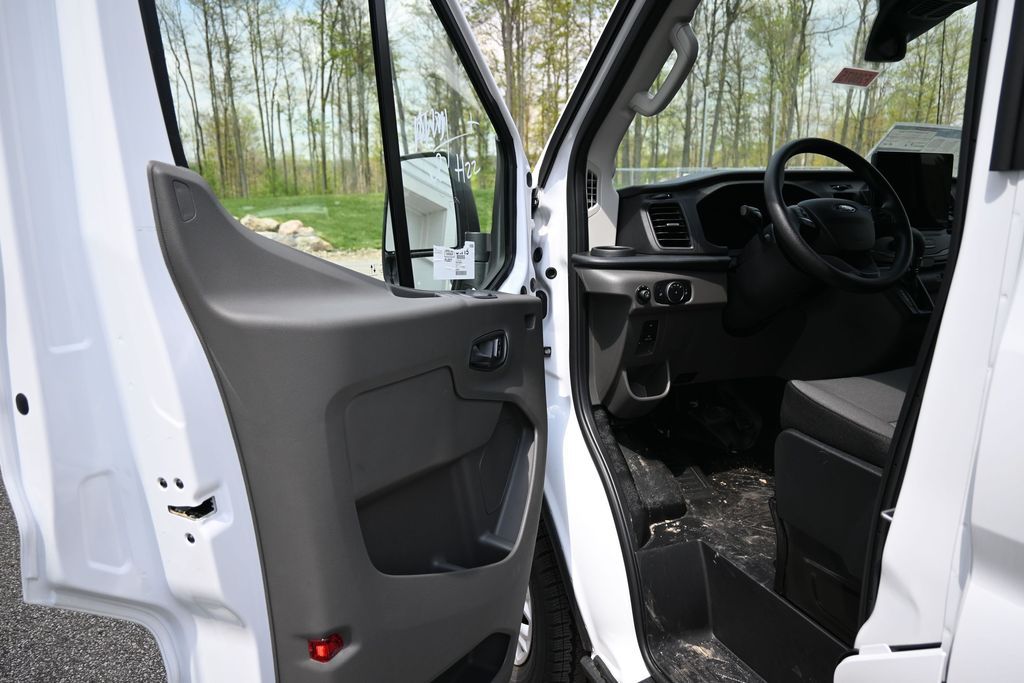 New 2026 Ford Transit 250 - photo 7