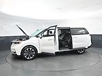 2024 Kia Carnival FWD Minivan for sale #426130A - photo 31