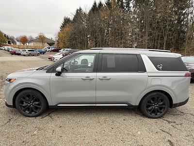 2023 Kia Carnival FWD Minivan for sale #426356A - photo 2